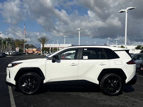 New 2026 Toyota RAV4 SE AWD/4WD image 4