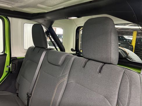 Used 2025 Jeep Wrangler Sport S image 13