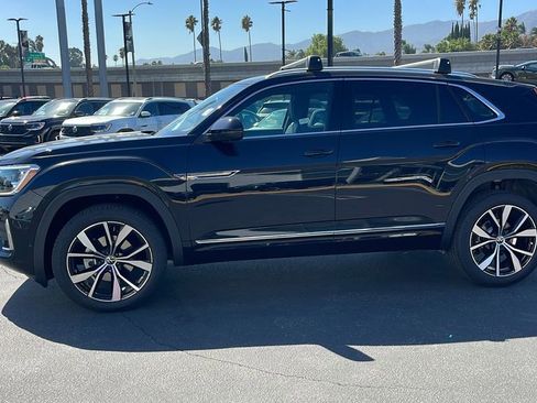 New 2026 Volkswagen Atlas Cross Sport SEL Premium R-Line image 11