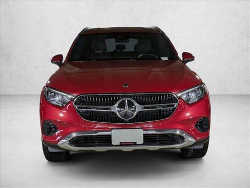 Certified 2025 Mercedes-Benz GLC 300 image 5