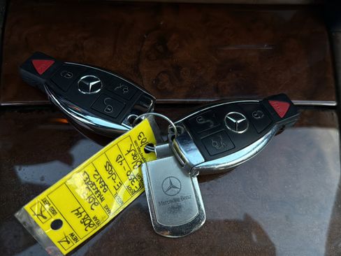 Used 2013 Mercedes-Benz E 350 E 350 Sedan 4D image 22