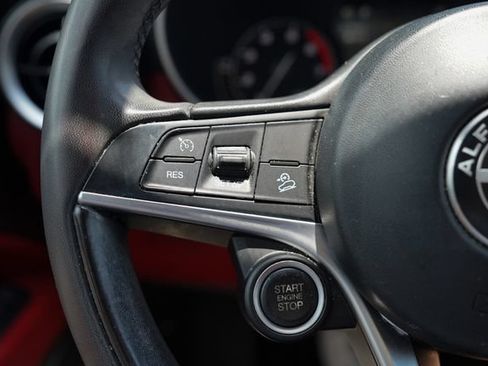 Used 2019 Alfa Romeo Stelvio Ti AWD/4WD image 30