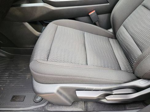 New 2026 Chevrolet Equinox LT w/ Safety and Technology Package FWD image 17