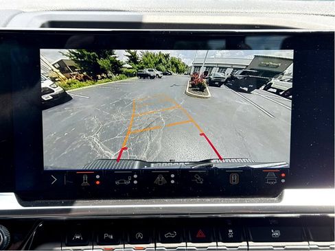 Used 2024 Chevrolet Silverado 1500 High Country AWD/4WD image 20