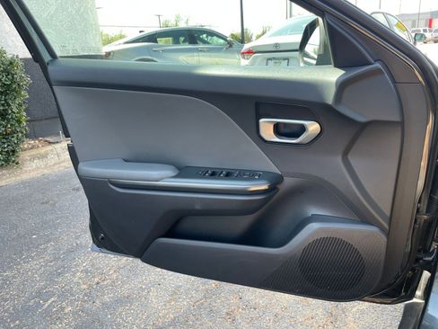 Used 2025 Kia K4 LXS image 18