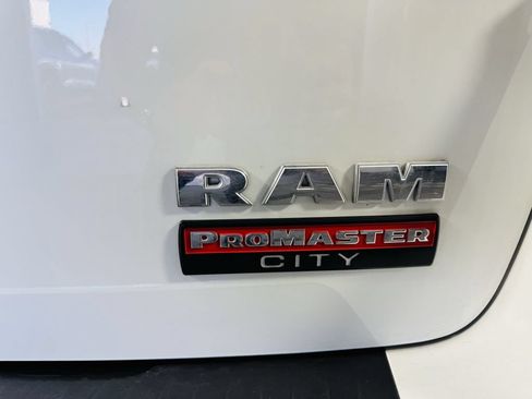 Used 2022 RAM ProMaster City Tradesman FWD image 18
