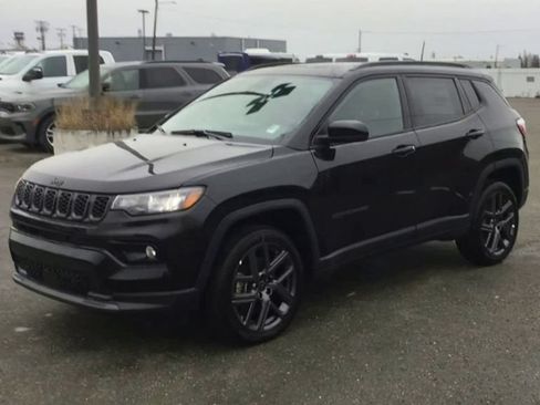 New 2026 Jeep Compass Limited w/ Sun, Sound & Navigation Group AWD/4WD image 4