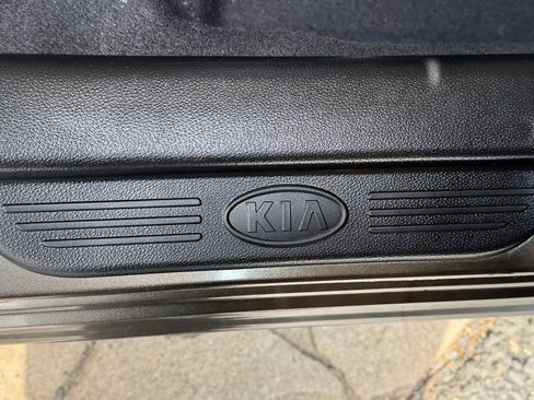 Used 2009 Kia Optima LX FWD image 30