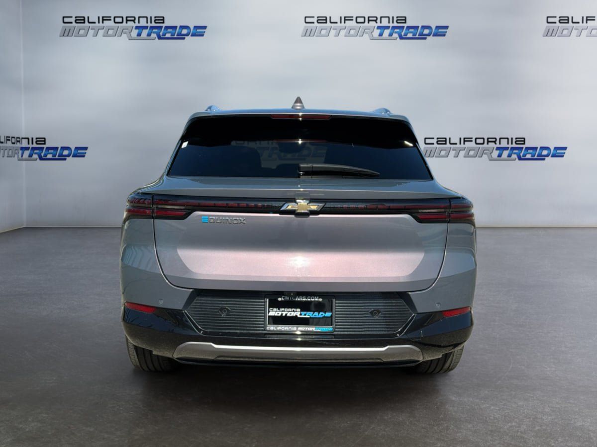 Used 2024 Chevrolet Equinox EV LT FWD image 6