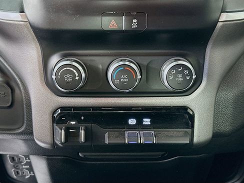 Used 2021 RAM 2500 Big Horn AWD/4WD image 16