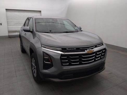 Used 2025 Chevrolet Equinox LT FWD image 13