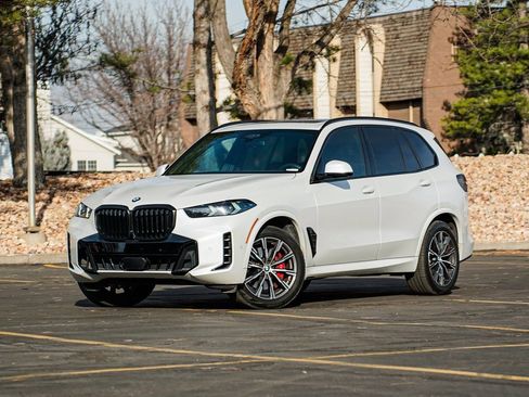 Used 2024 BMW X5 xDrive40i w/ M Sport Package image 1