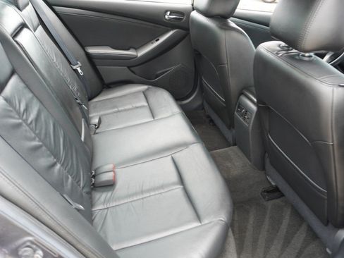Used 2011 Nissan Altima 3.5 SR w/ 3.5SR Premium Pkg FWD image 29