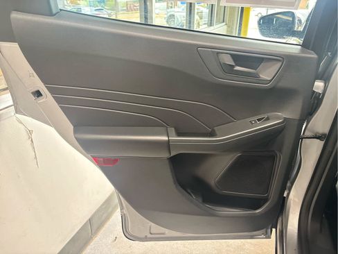 Certified 2024 Ford Escape Active AWD/4WD image 30