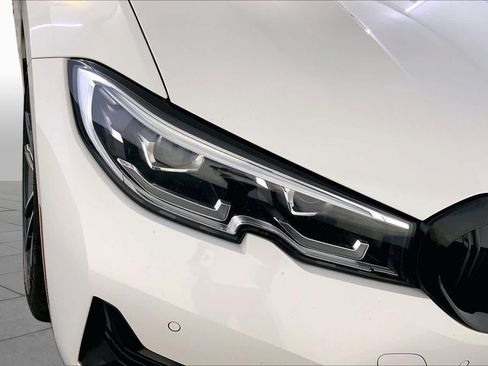 Used 2022 BMW 330i xDrive Sedan w/ Premium Package AWD/4WD image 27