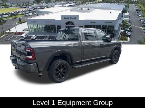 Used 2024 RAM 2500 Big Horn w/ Night Edition AWD/4WD image 4