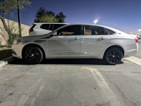 Used 2019 Chevrolet Impala LT FWD image 6