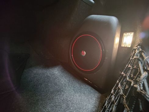 Used 2015 Chrysler 300 S w/ 300S Premium Group image 10