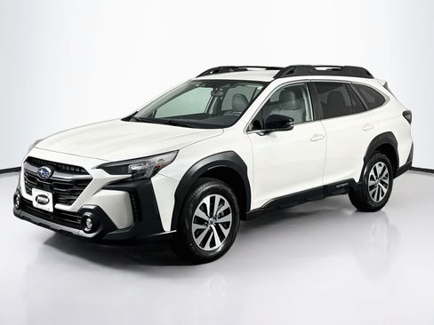 Used 2023 Subaru Outback Premium AWD/4WD image 10