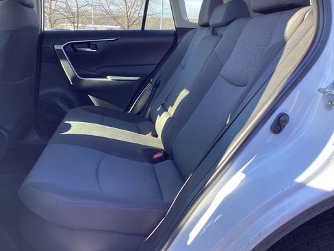 Used 2025 Toyota RAV4 XLE image 12