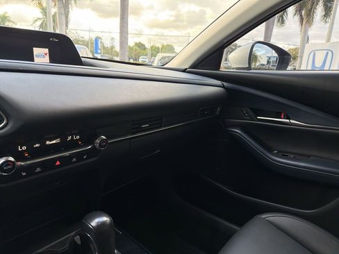 Used 2021 MAZDA CX-30 FWD 2.5 S w/ Preferred Package image 31