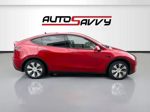 Used 2023 Tesla Model Y Long Range AWD/4WD image 8