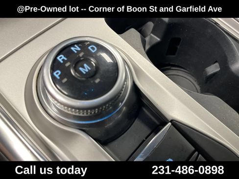 Used 2020 Ford Explorer XLT w/ Equipment Group 202A AWD/4WD image 27