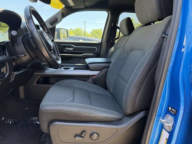 Used 2022 RAM 1500 Big Horn AWD/4WD image 14