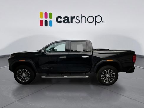Used 2024 GMC Canyon Denali image 2