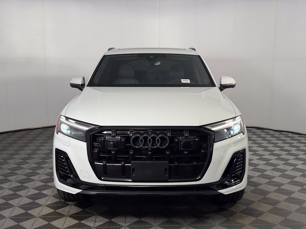 Used 2025 Audi Q7 2.0T Premium Plus w/ Premium Plus Package AWD/4WD image 11