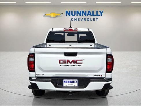 Certified 2024 GMC Canyon AT4 AWD/4WD image 4
