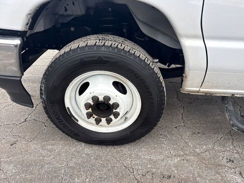 Used 2022 Ford E-450 and Econoline 450 Super Duty image 13