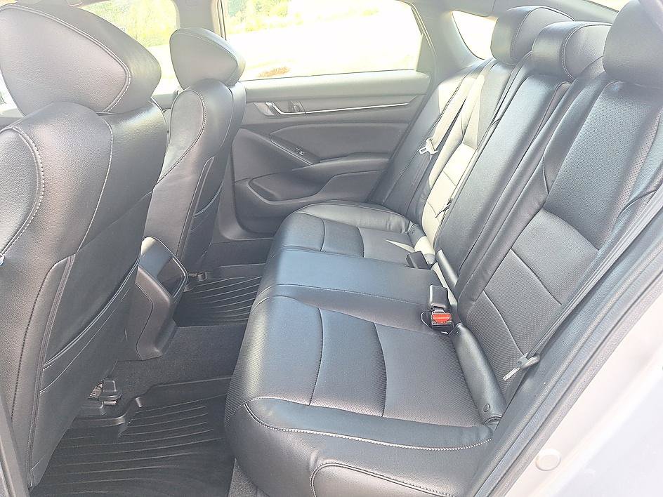 Used 2019 Honda Accord Sport image 12