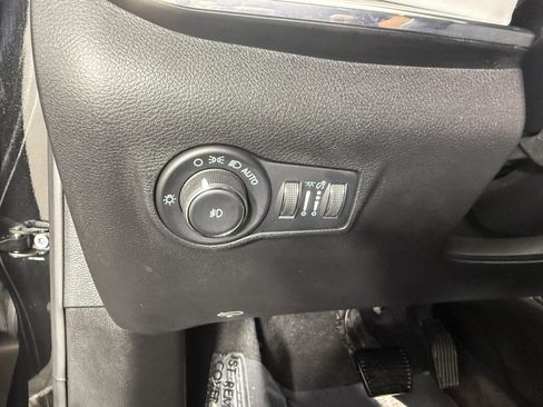 Used 2022 Jeep Compass Limited AWD/4WD image 20