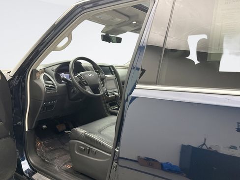 Used 2021 INFINITI QX80 Premium Select w/ All-Season Package image 10