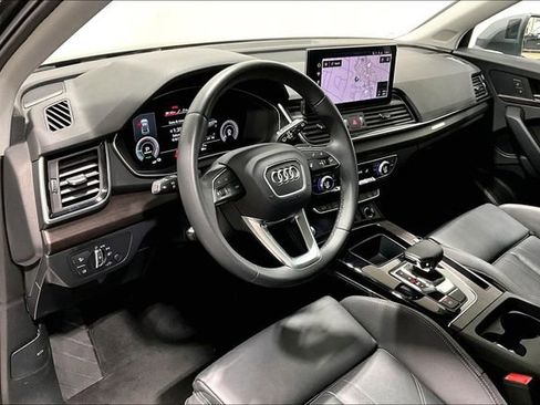 Used 2023 Audi Q5 e Premium Plus w/ Premium Plus Package AWD/4WD image 7