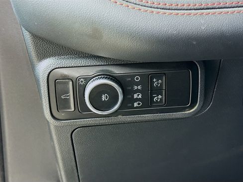 Used 2025 Ford Explorer ST-Line w/ ST-Line Street Pack AWD/4WD image 10