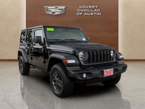 Used 2025 Jeep Wrangler Sport S image 6