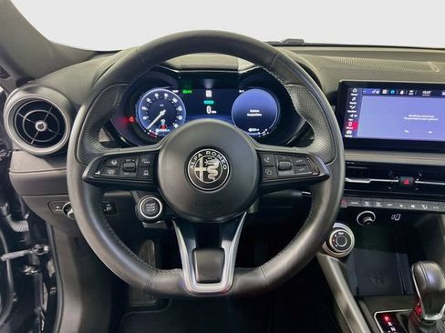 Used 2024 Alfa Romeo Tonale Ti w/ Active Assist Package AWD/4WD image 22