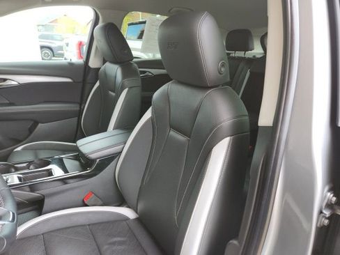 Used 2024 Buick Envision Sport Touring AWD/4WD image 18