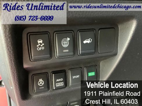 Used 2017 Nissan Rogue SV w/ SV Premium Package image 15