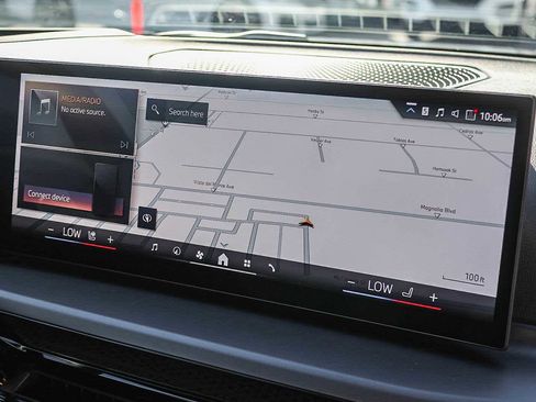 Used 2025 BMW 230i Coupe w/ Premium Package image 13