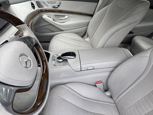 Used 2015 Mercedes-Benz S 550 Sedan image 19