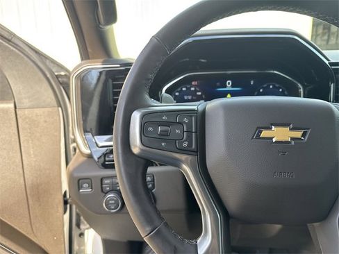 Used 2024 Chevrolet Silverado 1500 LTZ w/ LTZ Premium Package image 18