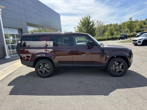 New 2025 Land Rover Defender 130 S AWD/4WD image 4