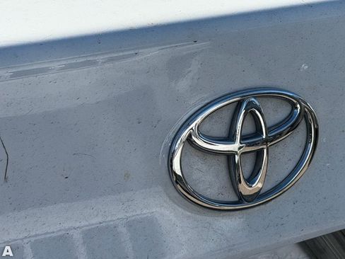 Used 1999 Toyota Camry XLE image 10