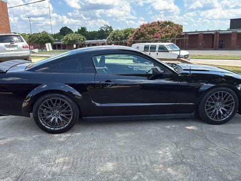 Used 2006 Ford Mustang Coupe RWD image 6