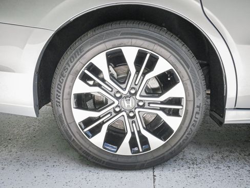 Certified 2026 Honda Odyssey Elite image 13