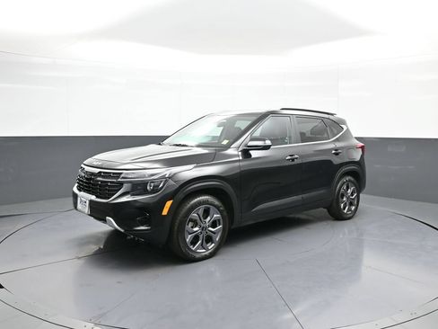 Certified 2024 Kia Seltos S AWD/4WD image 10