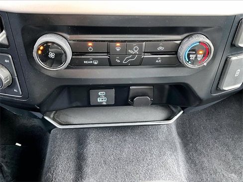 Used 2023 Ford F150 XLT image 27